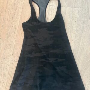 Lululemon athletic shirt special print